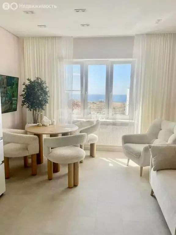 2-комнатная квартира: Анапа, улица Адмирала Пустошкина, 12к3 (64 м) - Фото 1