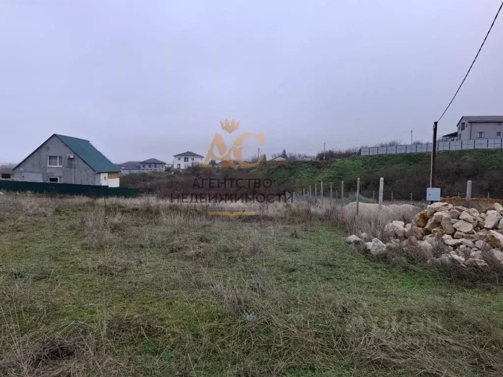 Участок в Крым, Кировский район, Старый Крым городское поселение ул. ... - Фото 1