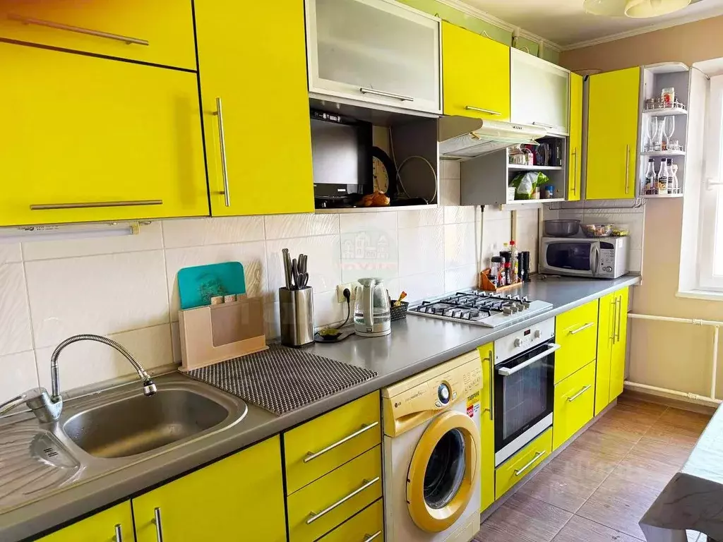 2-к кв. Севастополь ул. Генерала Мельника, 9 (62.0 м) - Фото 1