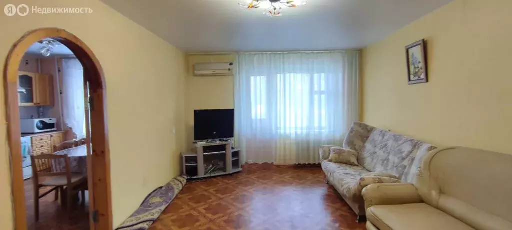 3-комнатная квартира: Ейск, Краснодарская улица, 265 (100 м) - Фото 0