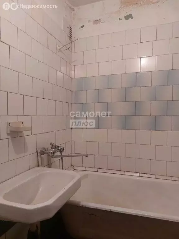 3-комнатная квартира: Омск, 4-я Транспортная улица, 44 (53 м) - Фото 0
