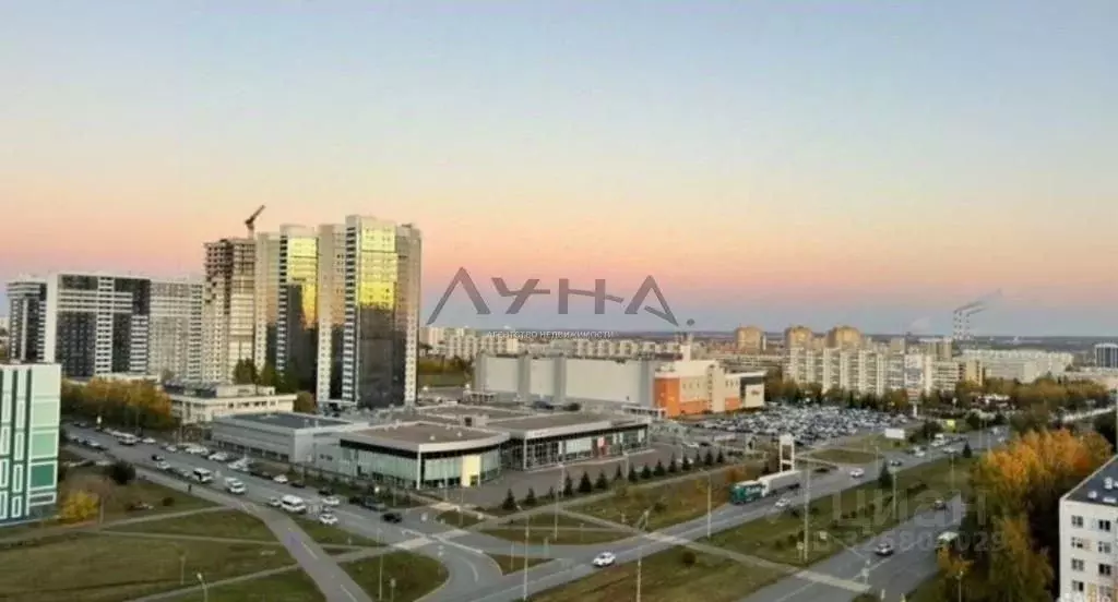 1-к кв. Татарстан, Набережные Челны ул. Академика Королева, 37 (46.0 ... - Фото 1