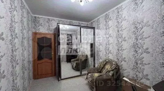 2-к кв. Тюменская область, Тюмень ул. Монтажников, 8 (56.0 м) - Фото 2