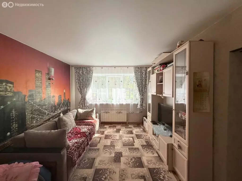 3-комнатная квартира: Серково, проспект Ленина, 10 (51.5 м) - Фото 0