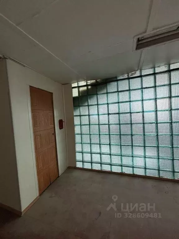 Помещение свободного назначения в Магаданская область, Магадан ул. ... - Фото 1