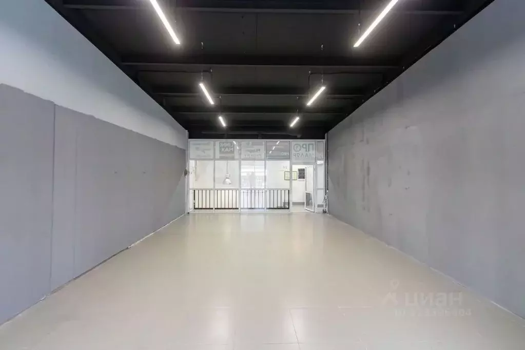 Помещение свободного назначения в Тюменская область, Тюмень ул. ... - Фото 1