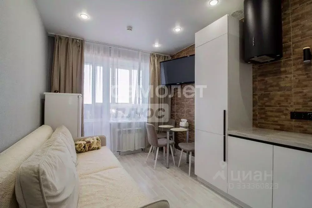 2-к кв. Приморский край, Владивосток 71-й мкр, ул. Ватутина, 4Ж (39.6 ... - Фото 1