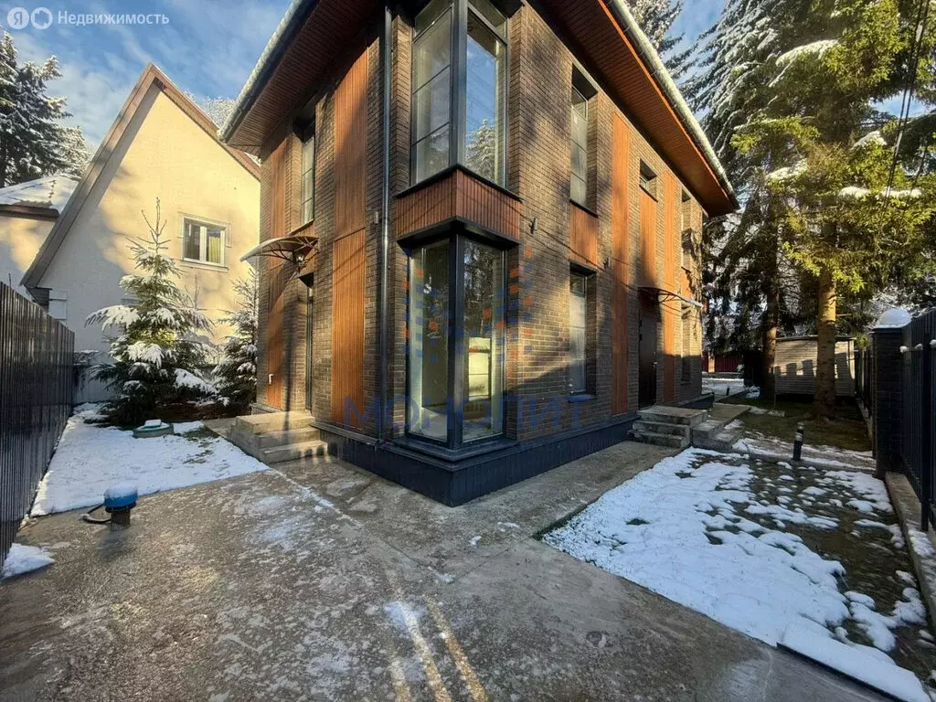 Дом в Апрелевка, посёлок Фрунзевец, 1-й переулок Карла Маркса, 1 (130 ... - Фото 2