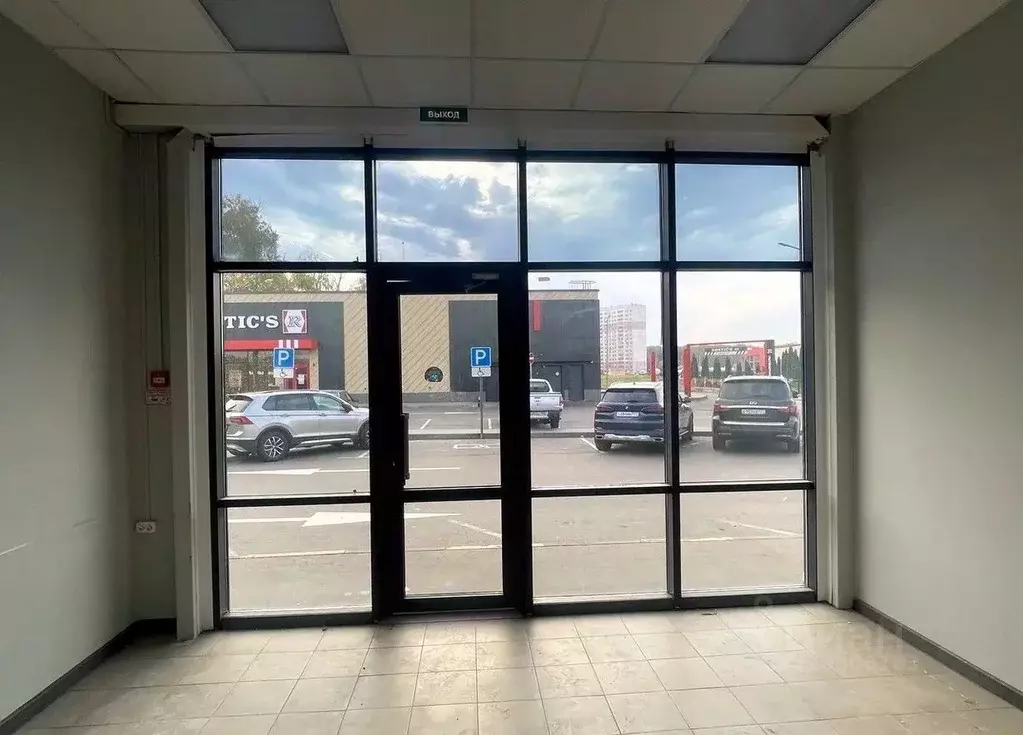 Торговая площадь в Московская область, Чехов ул. Уездная, 19Б (18 м) - Фото 1