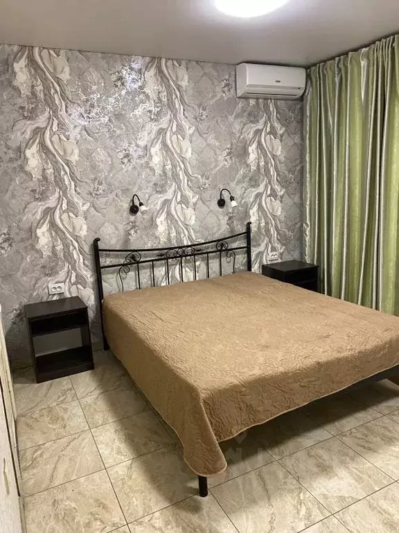 Комната Крым, Черноморское пгт ул. Революции, 27 - Фото 1