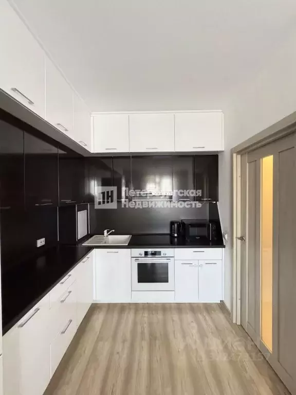 1-к кв. Ленинградская область, Мурино Всеволожский район, бул. ... - Фото 0