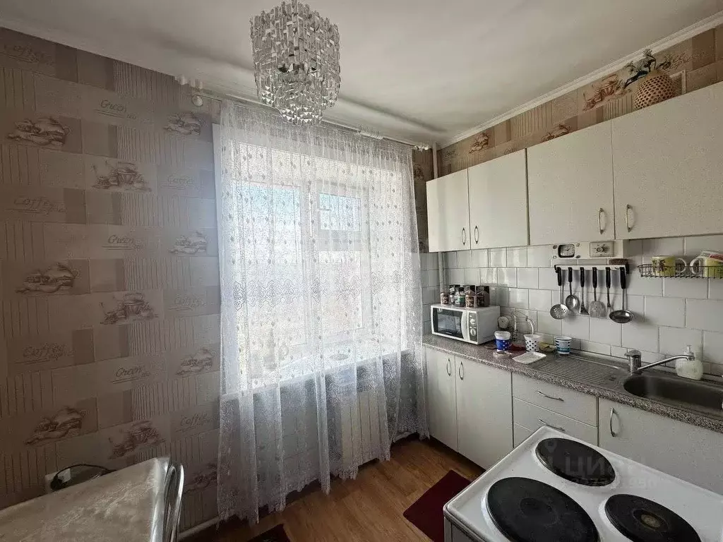 3-к кв. Бурятия, Улан-Удэ Дорожная ул., 1 (56.3 м) - Фото 1