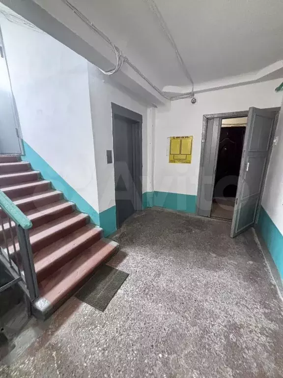 Комната 29,5 м в 2-к., 1/9 эт. - Фото 1