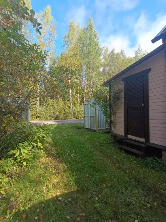 Дом в Ленинградская область, Выборгский район, Рощинское городское ... - Фото 2