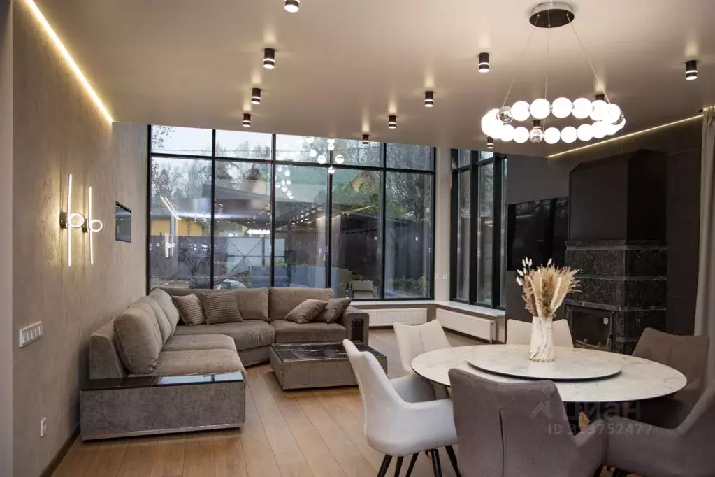 Дом в Санкт-Петербург пос. Парголово, Ясеневый пер. (235 м) - Фото 1