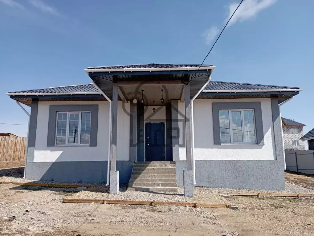 Дом в Иркутская область, Иркутский муниципальный округ, с. Хомутово ... - Фото 0