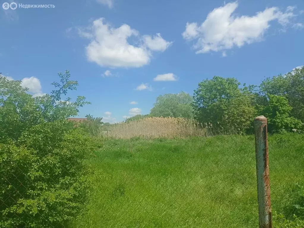 Участок в село Московское, Садовая улица (50 м) - Фото 1