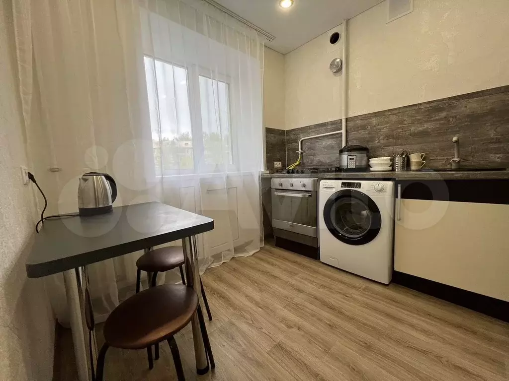 2-к. квартира, 43 м, 2/5 эт. - Фото 0