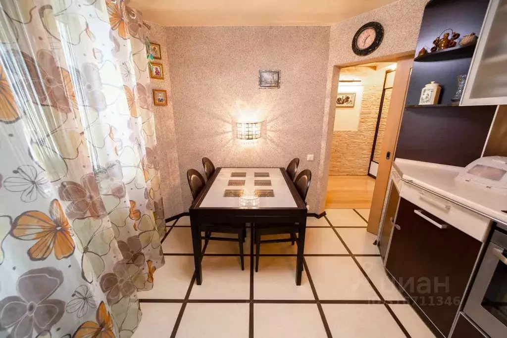 3-к кв. Карелия, Петрозаводск наб. Ла-Рошель, 5 (70.0 м) - Фото 1