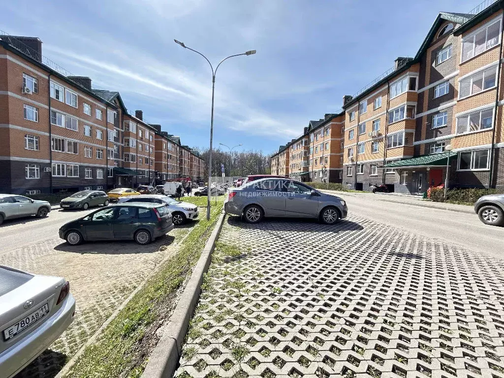 Продается 3-комнатная квартира - Фото 2