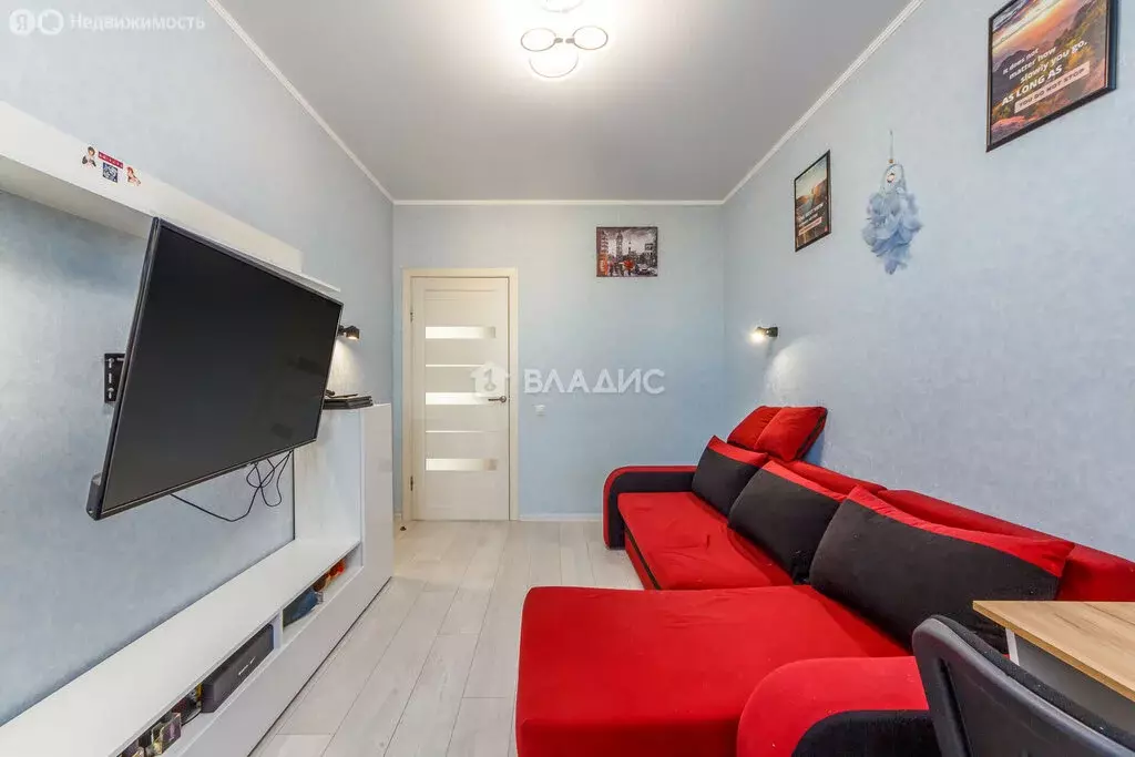 3-комнатная квартира: Гурьевск, Рижский бульвар, 7 (70 м) - Фото 2