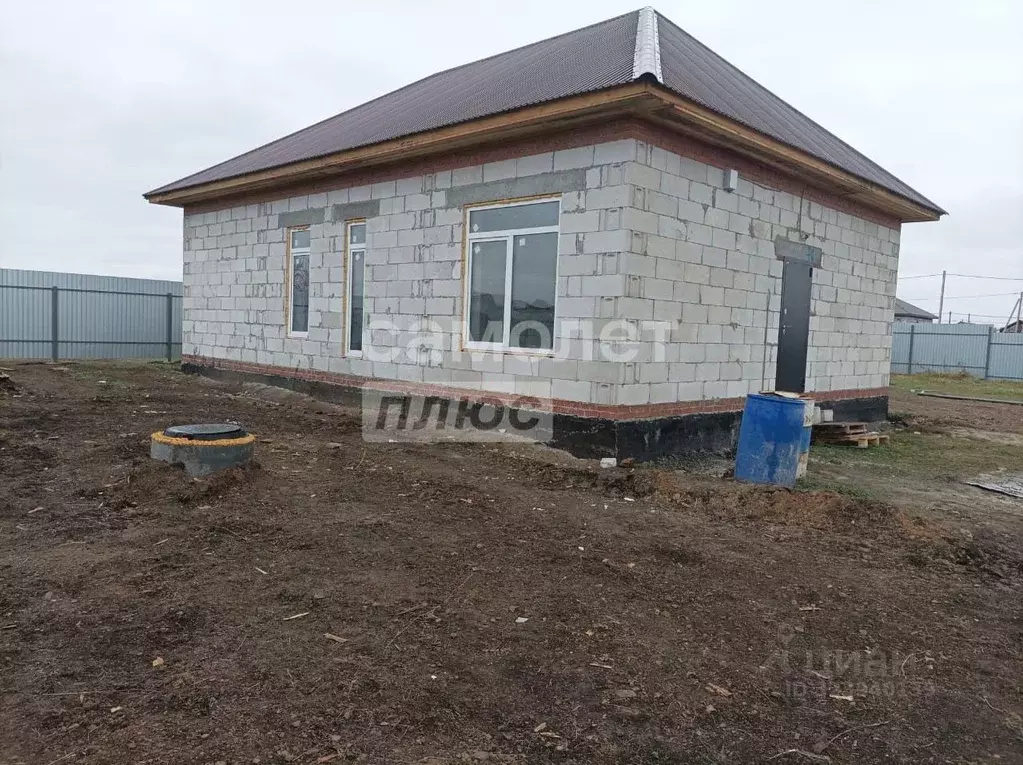 Дом в Челябинская область, Красноармейский муниципальный округ, с. ... - Фото 1