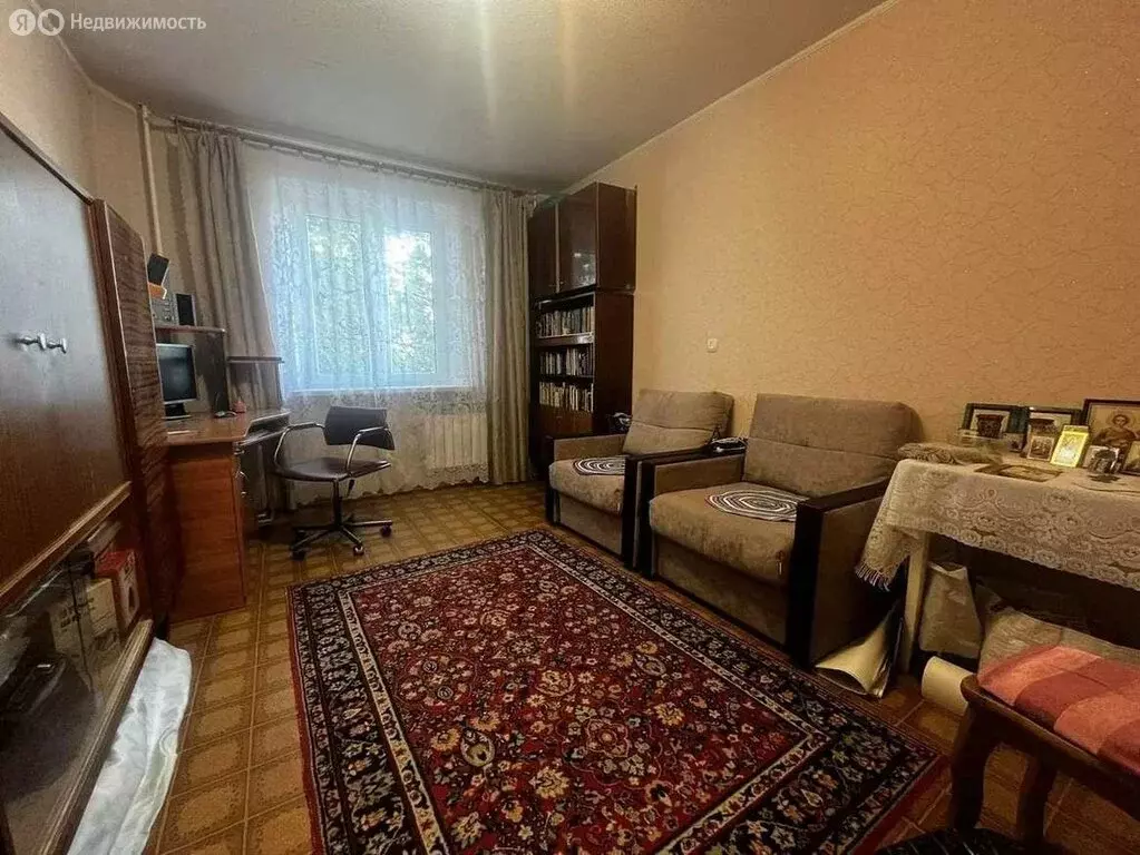 3-комнатная квартира: Белгород, улица 5 Августа, 17 (74.2 м) - Фото 1