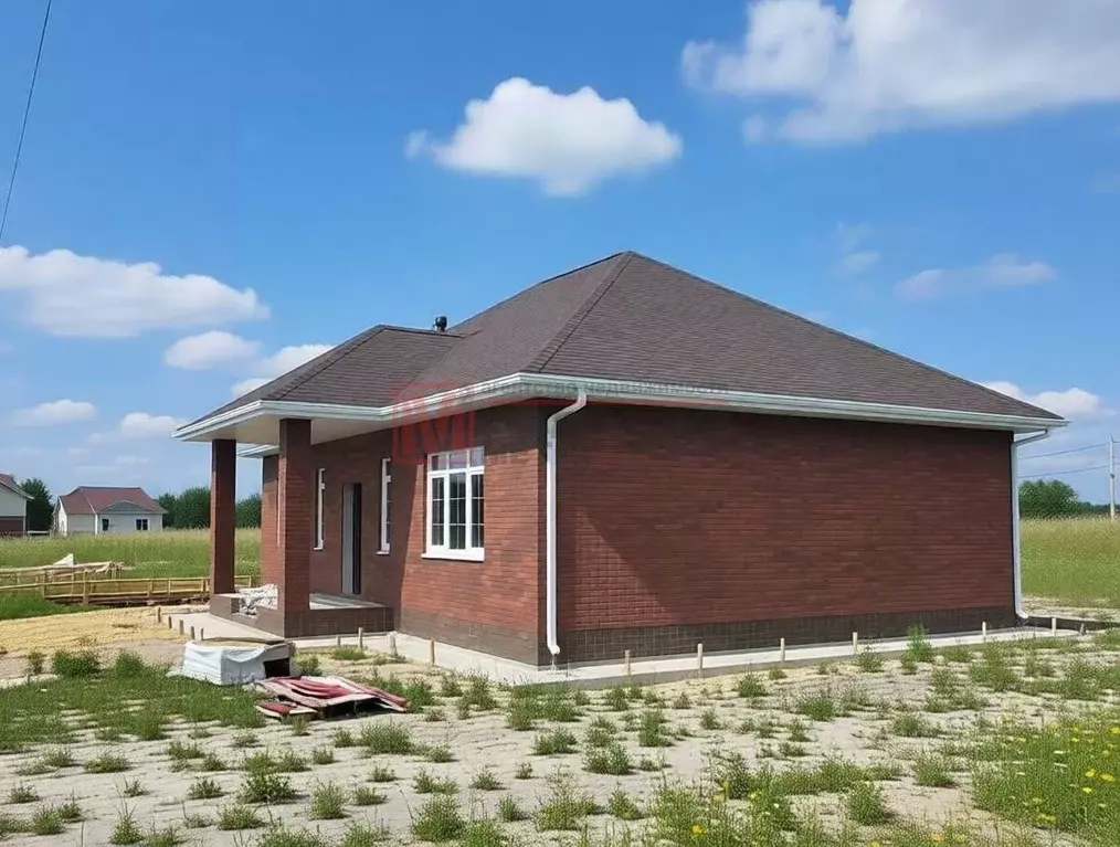 Дом в Белгородская область, Старооскольский городской округ, с. ... - Фото 2