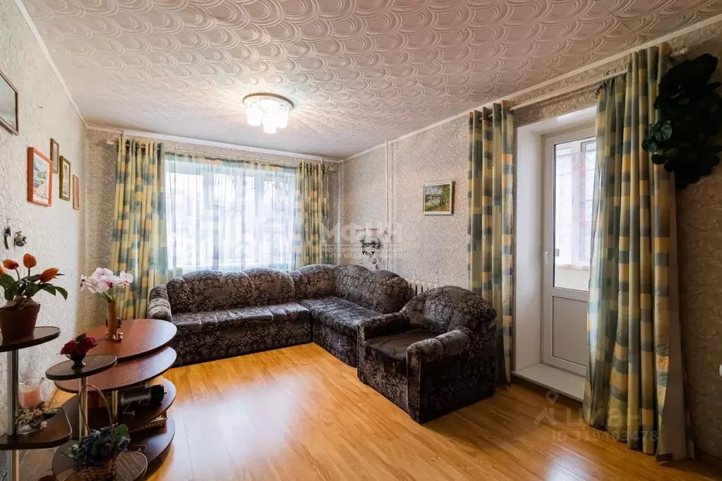 3-к кв. Карелия, Петрозаводск ул. Ровио, 34 (70.6 м) - Фото 0