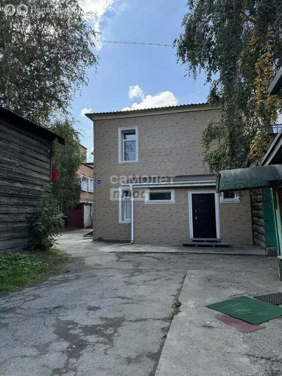 Дом в Иркутск, улица Карла Либкнехта, 14А (252.9 м) - Фото 1