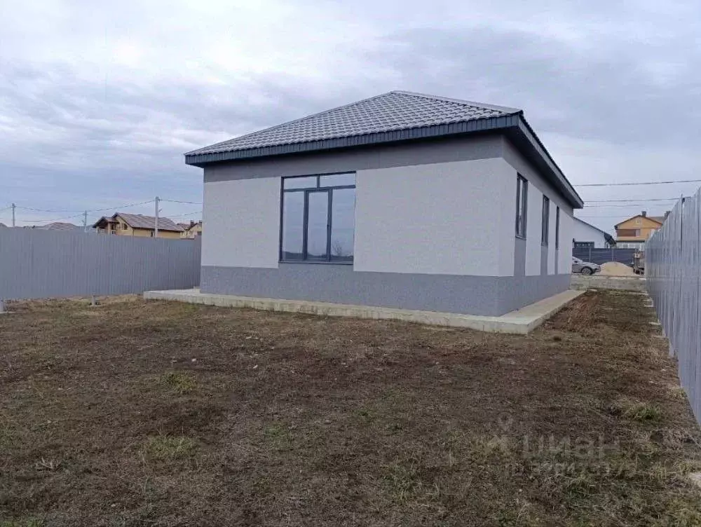 Дом в Самарская область, Сызранский район, Новая Рачейка с/пос, с. ... - Фото 2