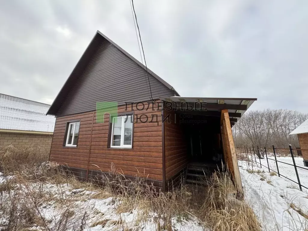 Дом в Башкортостан, Иглинский сельсовет, д. Ягодная ул. Озерная (61 м) - Фото 0