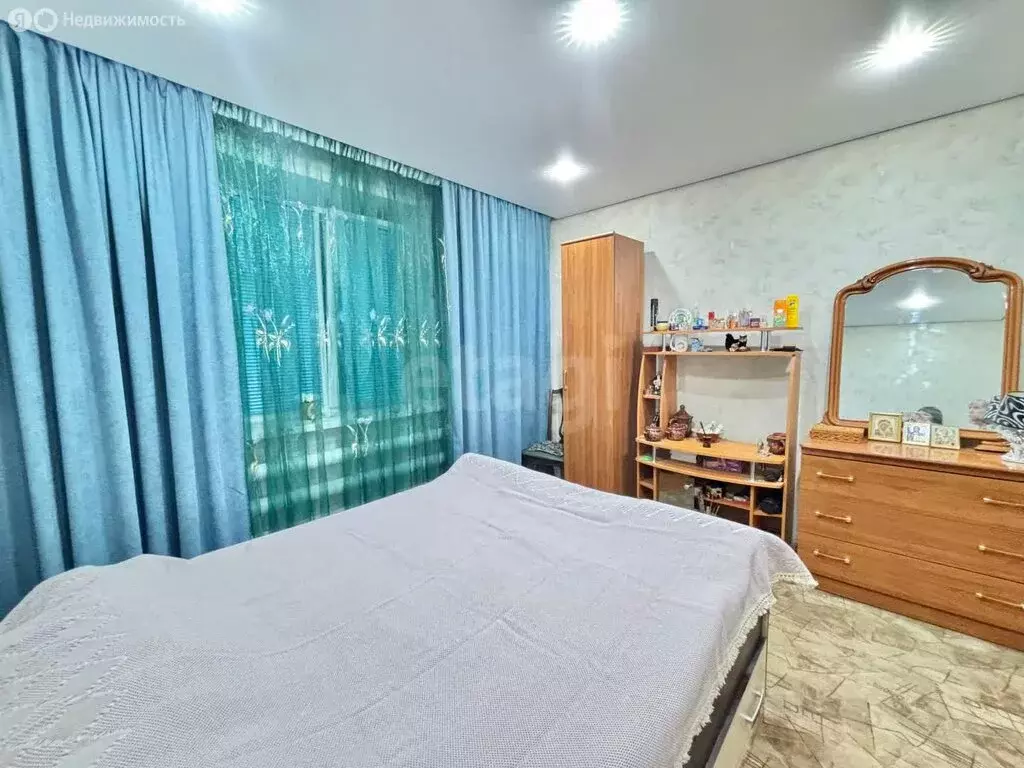 2-комнатная квартира: Алексеевка, улица Фрунзе, 1 (50 м) - Фото 0