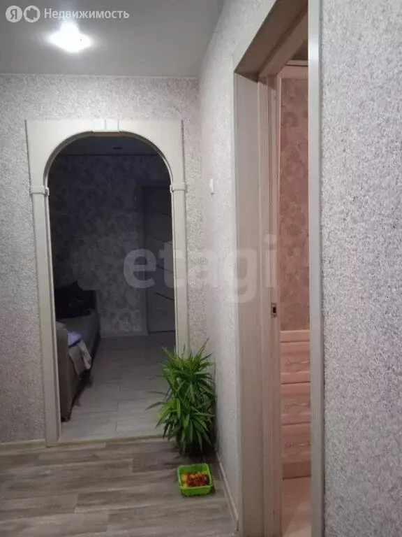 4-комнатная квартира: Горно-Алтайск, Коммунистический проспект, 78 (65 ... - Фото 0