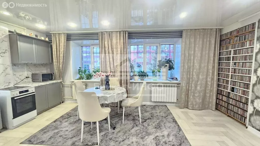 3-комнатная квартира: Иркутск, улица Баумана, 229/7 (74.1 м) - Фото 1