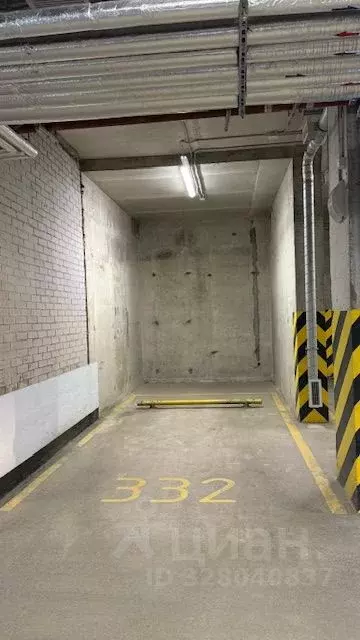 Гараж в Санкт-Петербург Малая Бухарестская ул., 12 (18 м) - Фото 1