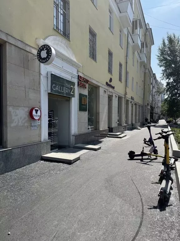 Торговая площадь в Свердловская область, Екатеринбург ул. Хохрякова, ... - Фото 1