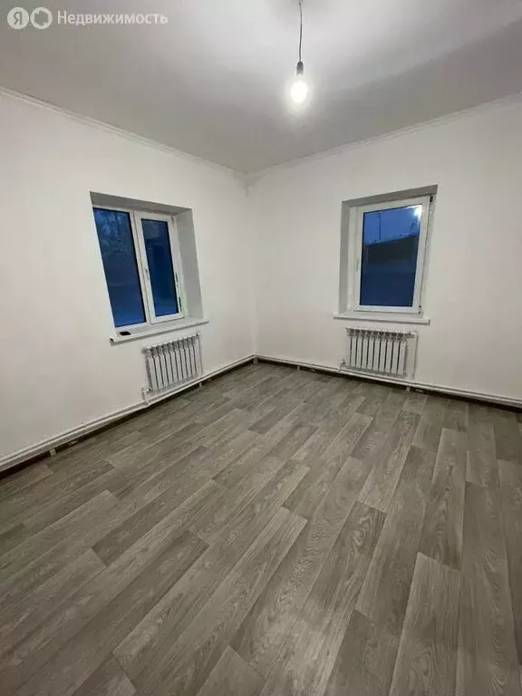 1-комнатная квартира: Нижний Бестях, улица Ленина, 81 (39 м) - Фото 1