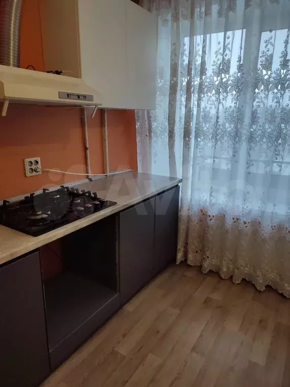 1-к. квартира, 40 м, 8/9 эт. - Фото 1