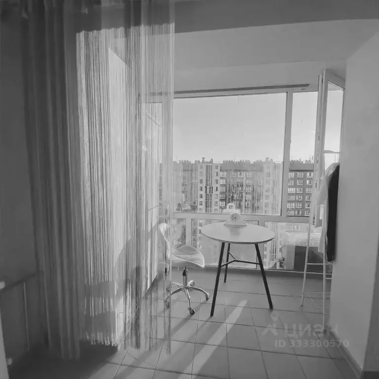 Студия Тюменская область, Тюмень ул. Новоселов, 115 (17.7 м) - Фото 1