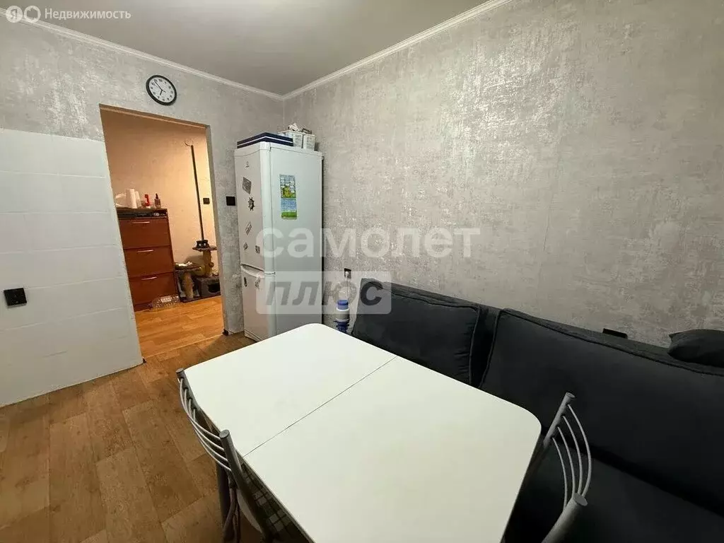 1-комнатная квартира: Уфа, улица Рабкоров, 2 (43 м) - Фото 1