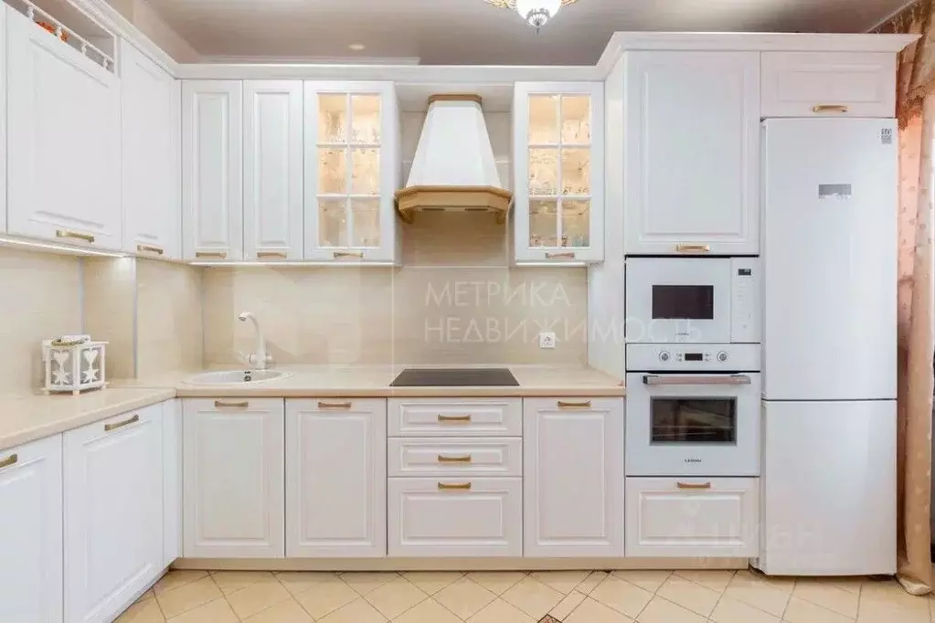 3-к кв. Тюменская область, Тюмень Заречный проезд, 37к1 (82.7 м) - Фото 1