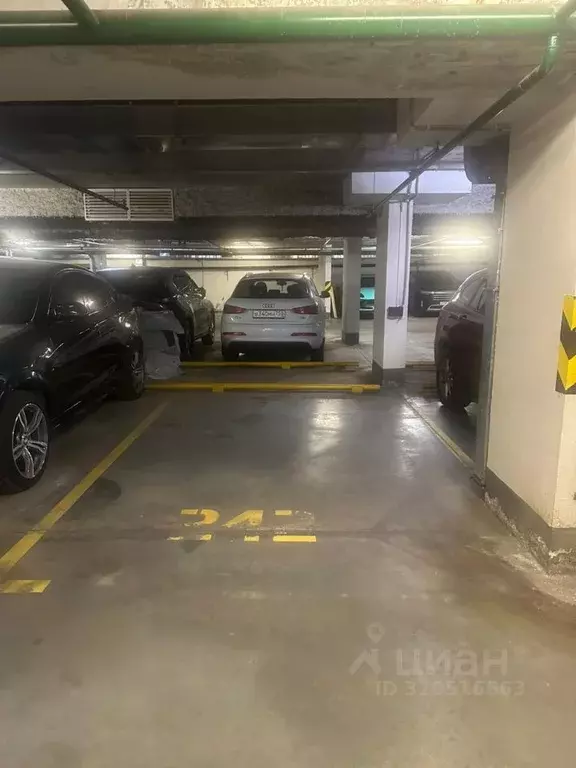 Гараж в Московская область, Химки ул. Юннатов, 10с2 (16 м) - Фото 1