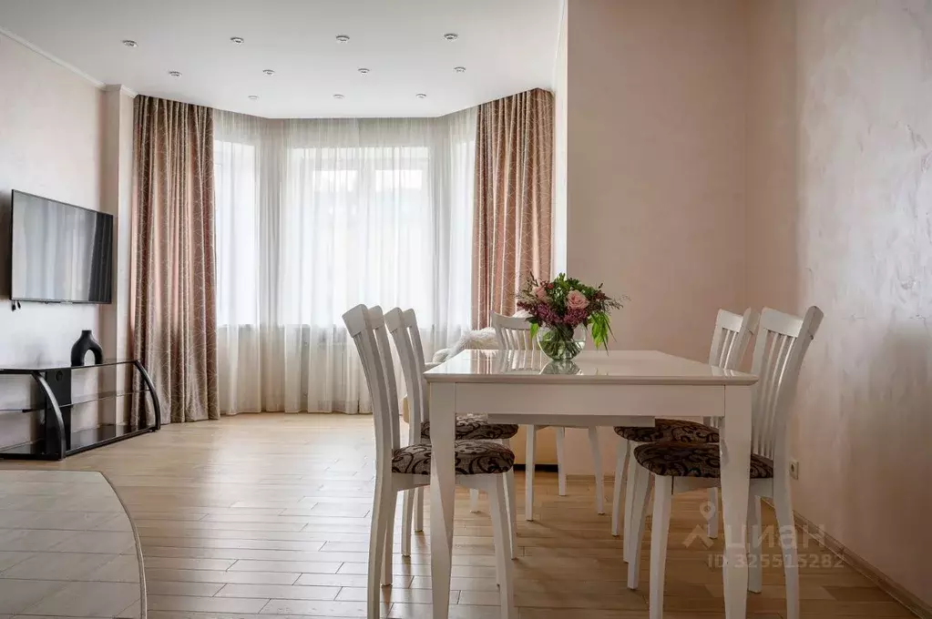 2-к кв. Московская область, Химки Клязьма-Старбеево мкр, Международный ... - Фото 1