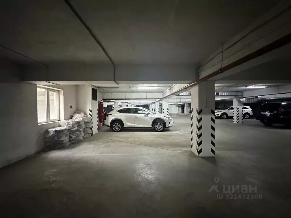 Гараж в Крым, Алушта ул. Школьная (15 м) - Фото 1