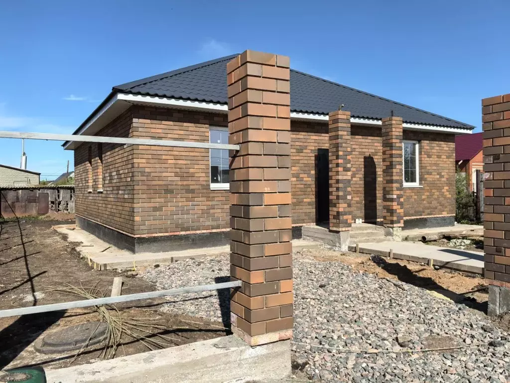 Дом в Оренбургская область, Оренбург Карачи мкр, ул. Алтынсарина (110 ... - Фото 1