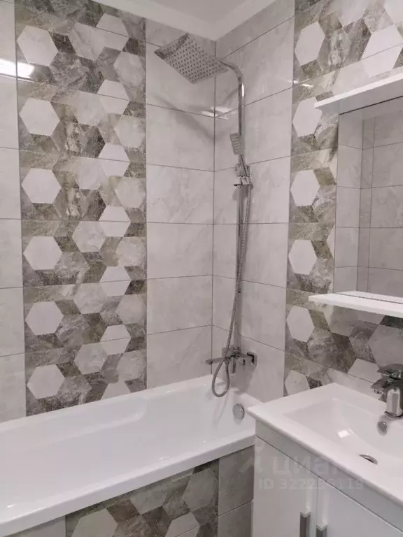 1-к кв. Брянская область, Брянск ул. А.К. Толстого, 3А (38.0 м) - Фото 1