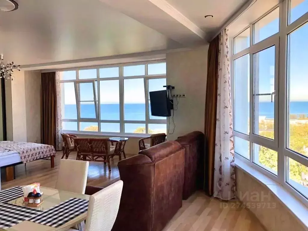 1-к кв. Краснодарский край, Анапа ул. Кирова, 1 (54.0 м) - Фото 1