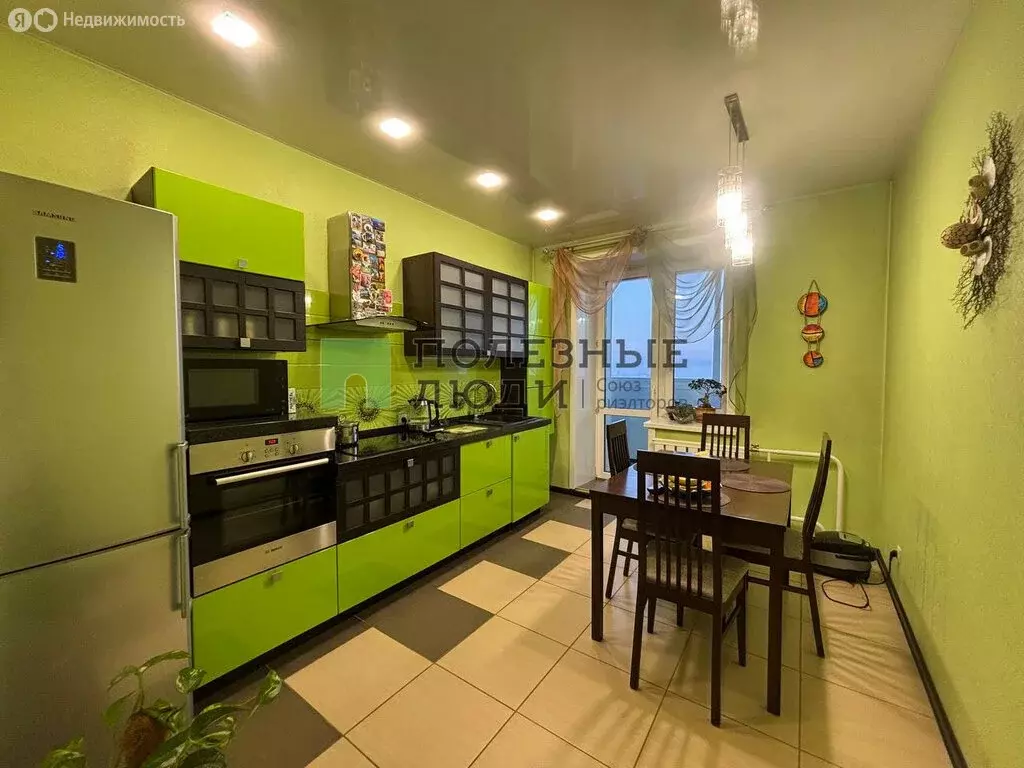 3-комнатная квартира: Чита, микрорайон Октябрьский, 7 (84.8 м) - Фото 1