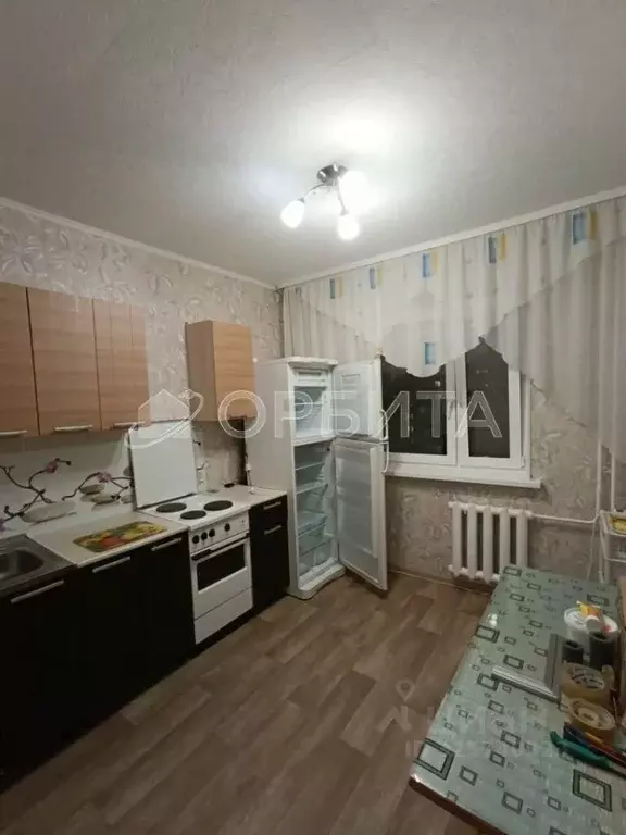 1-к кв. Тюменская область, Тюмень Амурская ул., 152 (34.0 м) - Фото 1